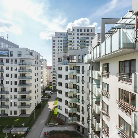 Rondo Daszynskiego Sweet Varsovie