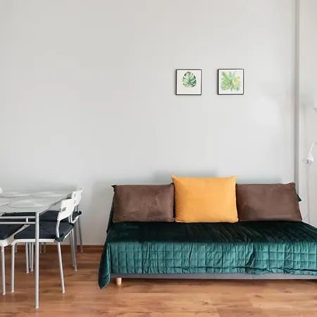 Rondo Daszynskiego Sweet